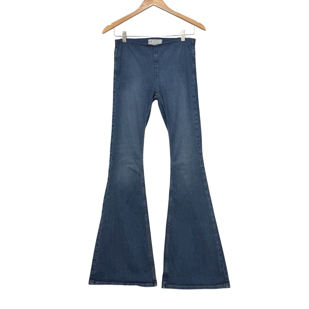 Free People Flare Jeans Womens Size 26 Pull On Stretch Bell Bottom Low Rise - Picture 1 of 10